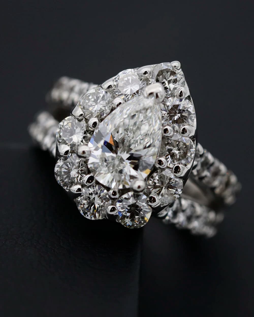 Jumelle Bridal Pair